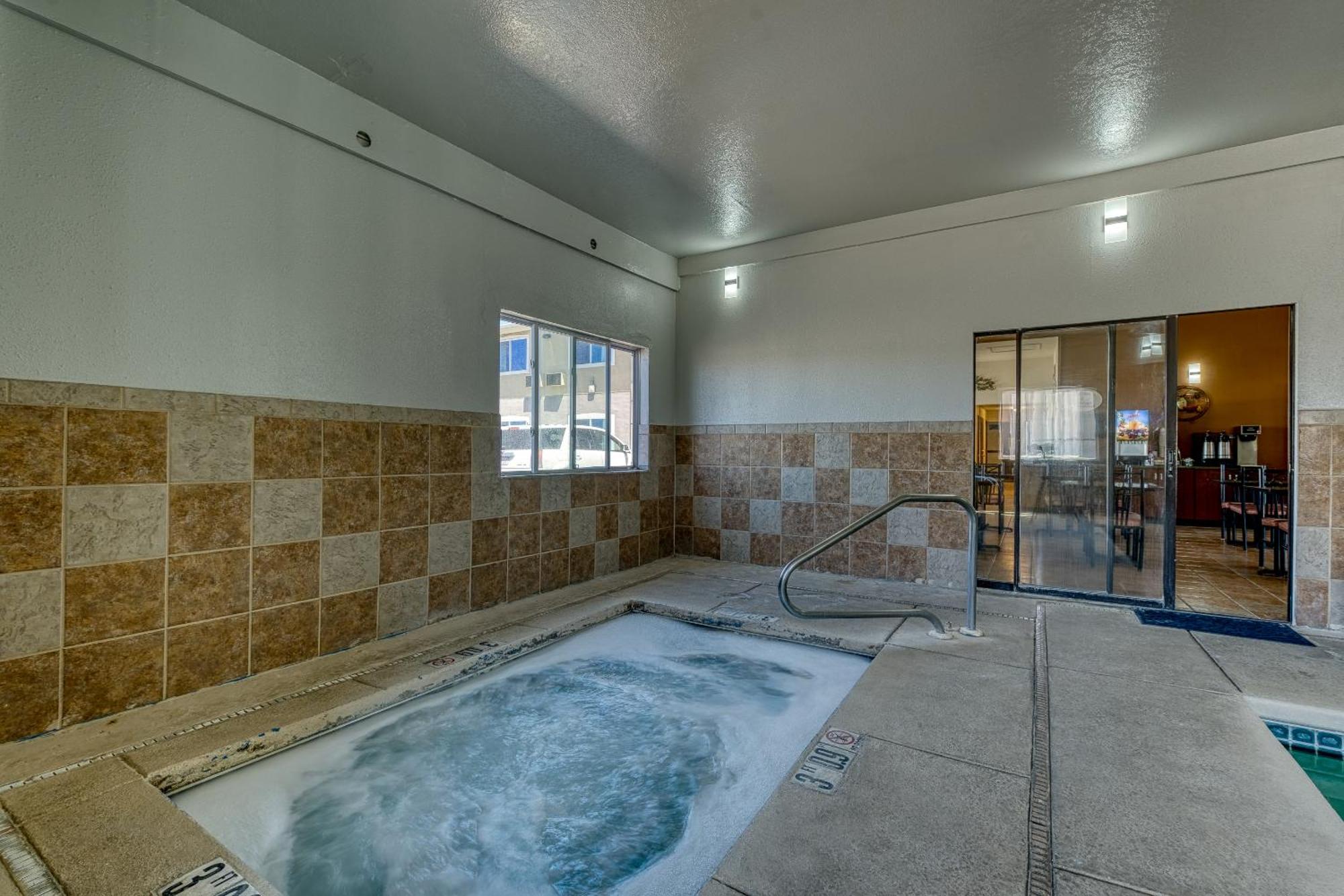 Motel Super 8 By Wyndham Alamosa Esterno foto